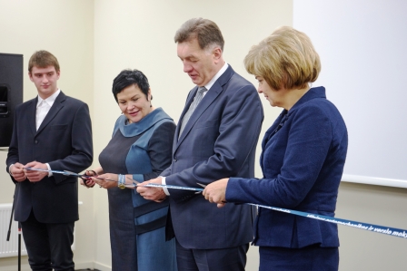 Atidaryti du modernūs sektoriniai praktinio mokymo centrai.
