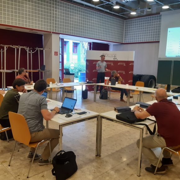 Projekto grupės pirmasis -  hibridinis susirinkimas Vienoje