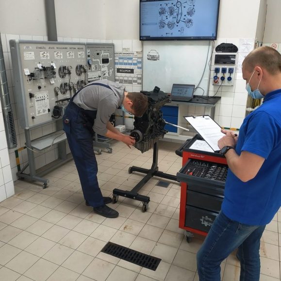 PROFESINIO MEISTRIŠKUMO KONKURSAS „JAUNASIS AUTOMECHANIKAS 2021