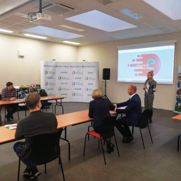 Diskusija su darbdaviais Sektoriniame centre