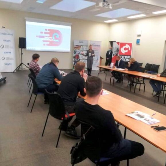 Diskusija su darbdaviais Sektoriniame centre