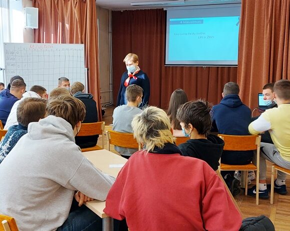 Gruodžio 1-oji – pasaulinė AIDS diena. Visuotinis solidarumas. Bendra atsakomybė !
