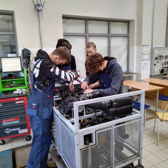 Ukmergės technologijų  ir verslo mokyklos mokinių stažuotė VAVM SPMC