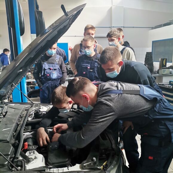 Kuršėnų politechnikos mokyklos mokinių stažuotė VAVM SPMC