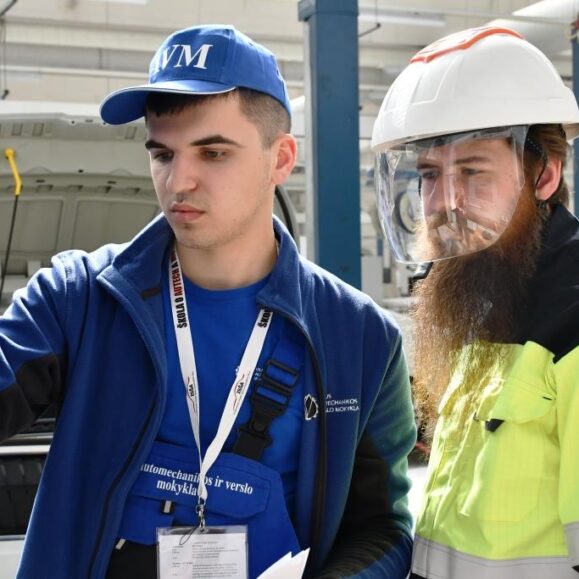 II vieta konkurse European Car Mechanics Junior 2023