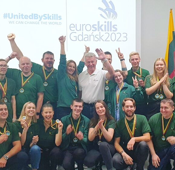 Pasveikinti didžiausio Europos profesinio meistriškumo konkurso „EuroSkills“ laimėtojai