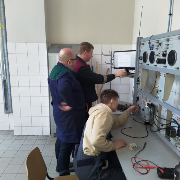Kupiškio technologijų ir verslo mokinių stažuotė VAVM SPMC