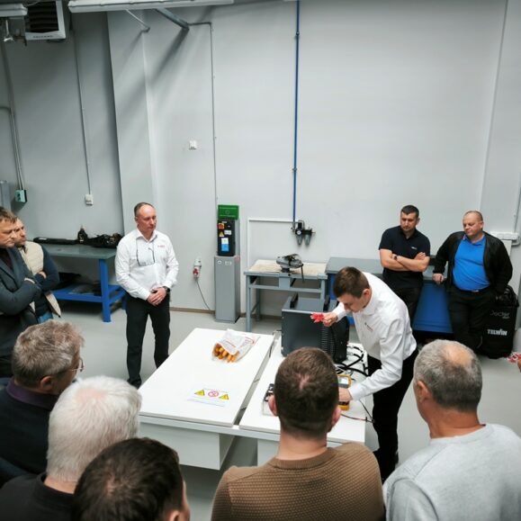 BOSCH mokymai – ELEKTROMOBILIŲ BATERIJŲ PATIKRA IR REMONTAS