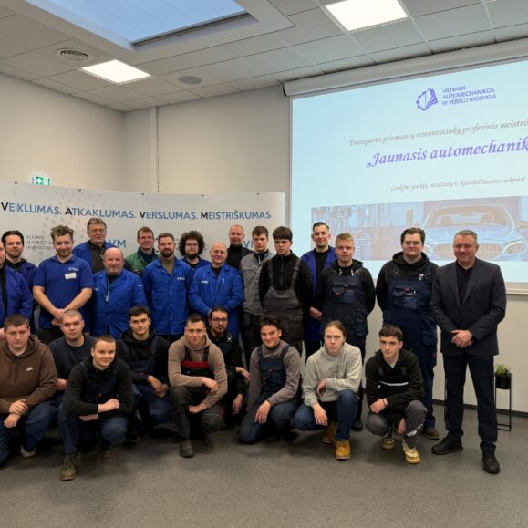 Mokyklinis automechanikų profesinio meistriškumo konkursas VAVM