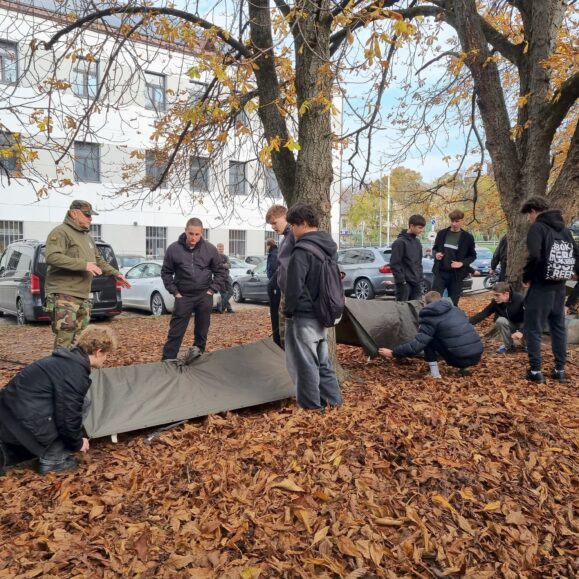 GM26 mokiniai įveikė šaulių organizuotus pilietiškumo ir gynybos įgūdžių kursus!